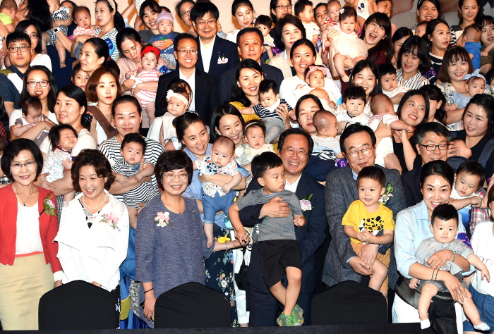 김석준 교육감 31일 건강한 모유수유아 선발대회 축하